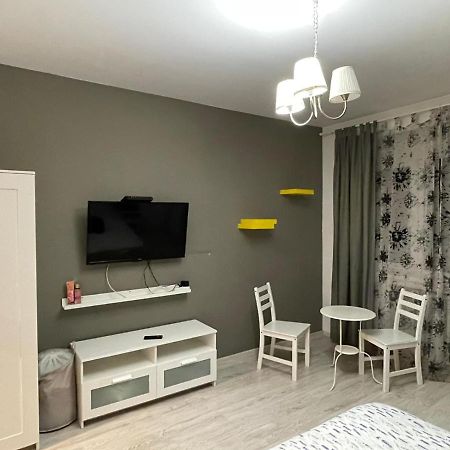 Centru Charming New Apartament Piata Universitate Apartment Bucharest Luaran gambar